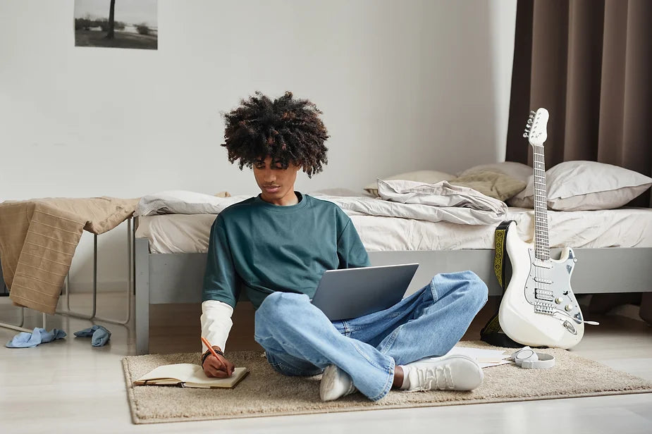 Surviving College Life with a Custom Dorm Mattress
