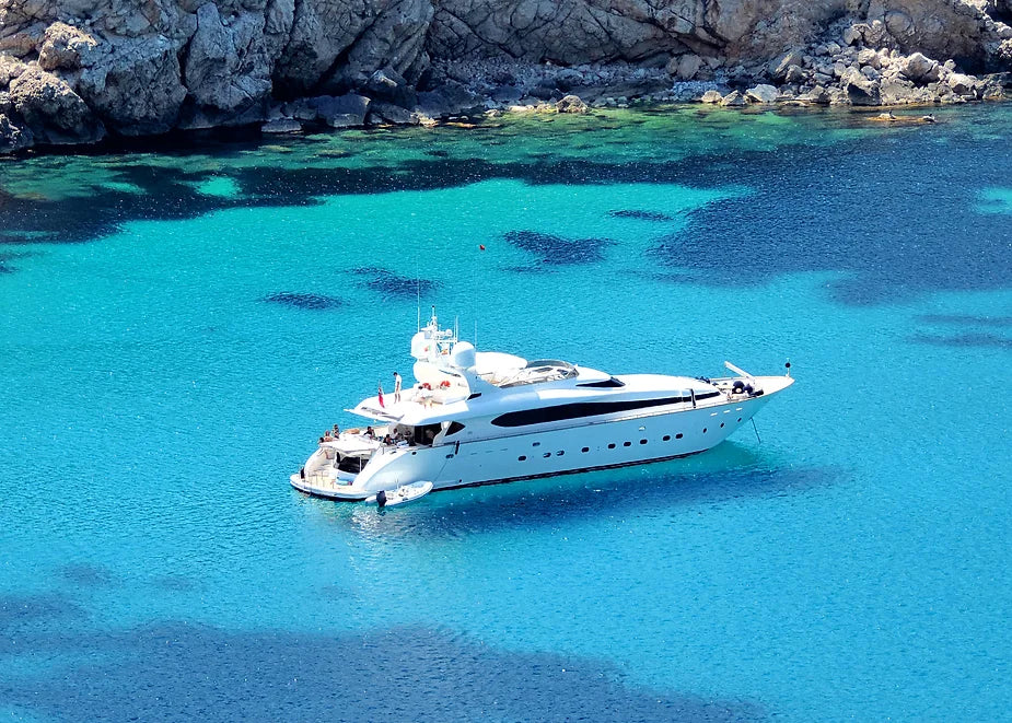Several Important Factors to Consider When Designing Your Yacht's Bedroom
