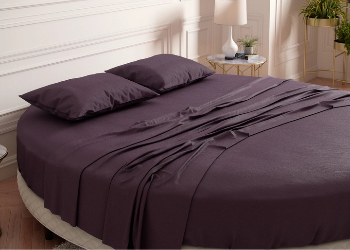 #color_plum